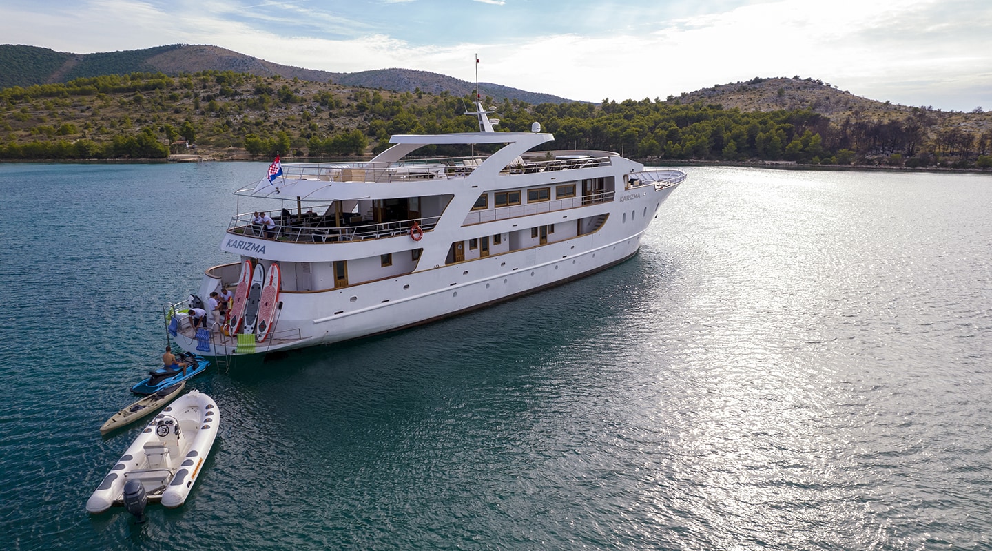 KARIZMA Anchored