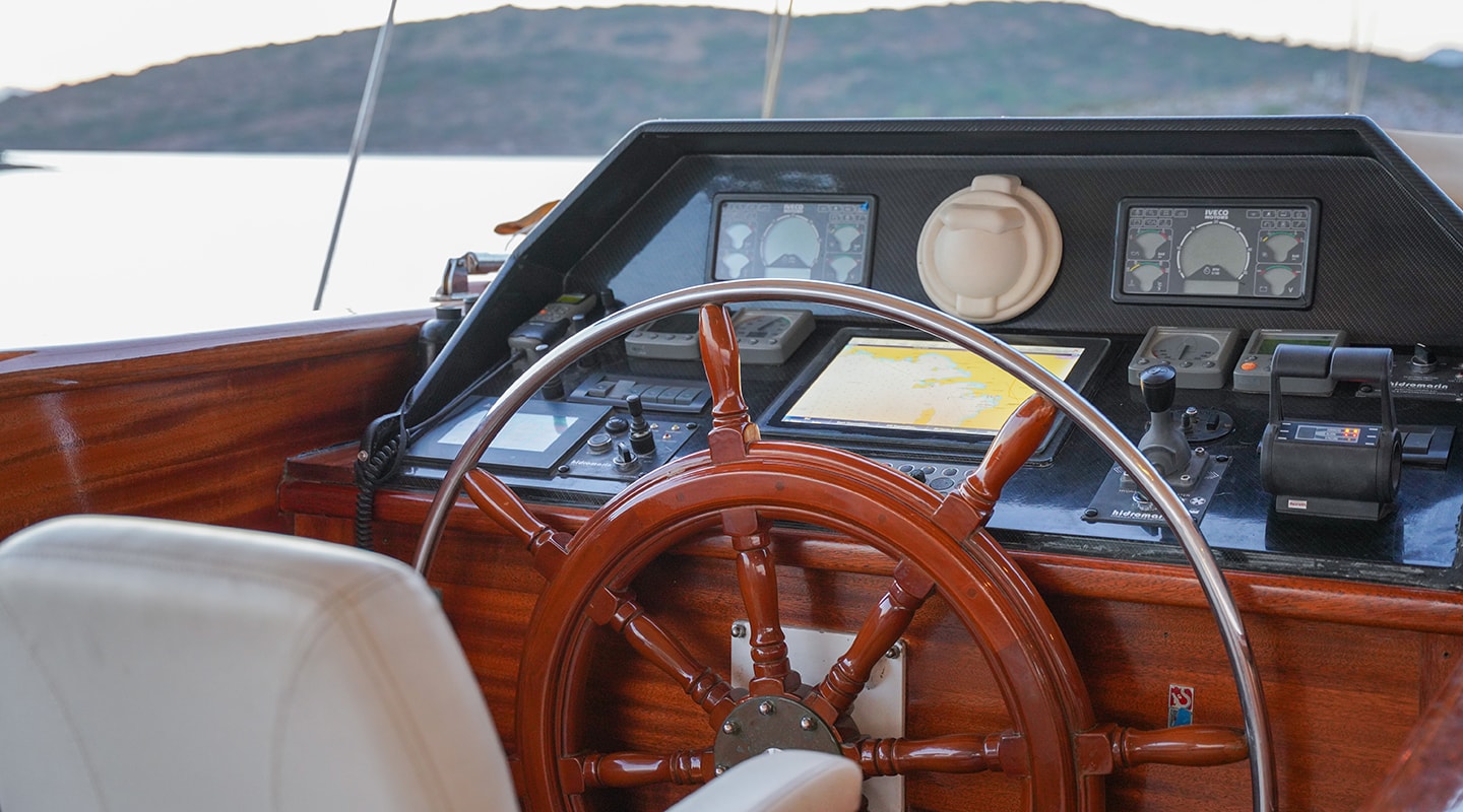 LA BELLA VITA Captains place