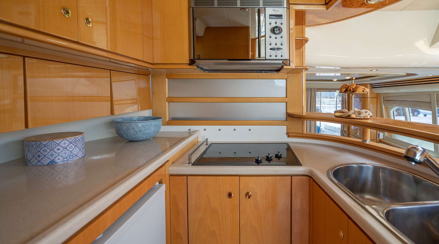 LADY L Galley