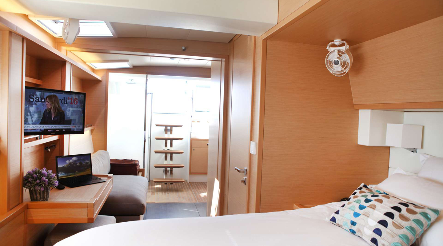 LADY M Double cabin