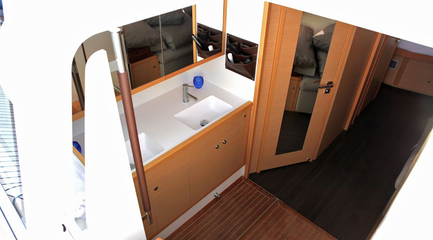 LADY M Double cabin