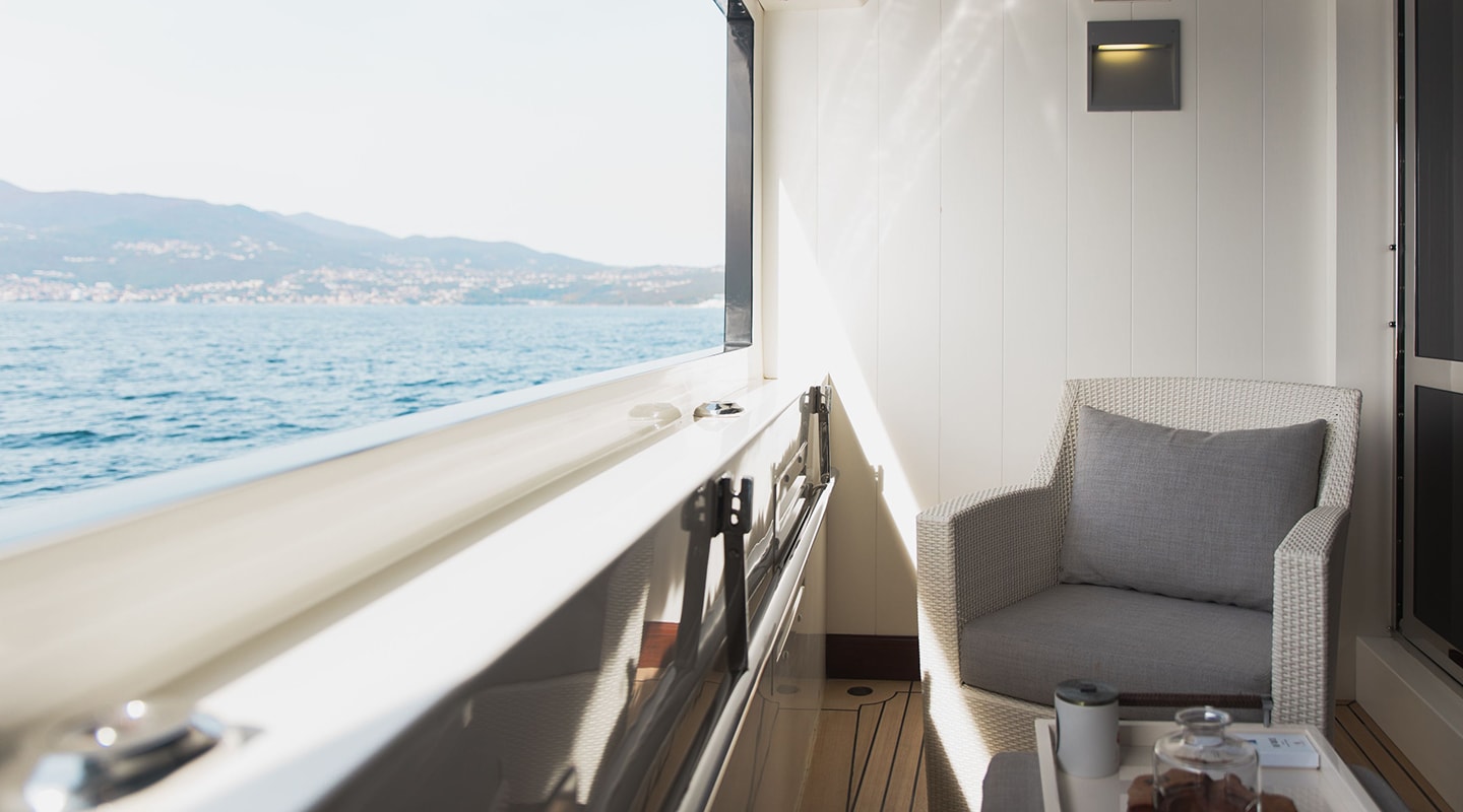 LADY TRUDY Master cabin balcony