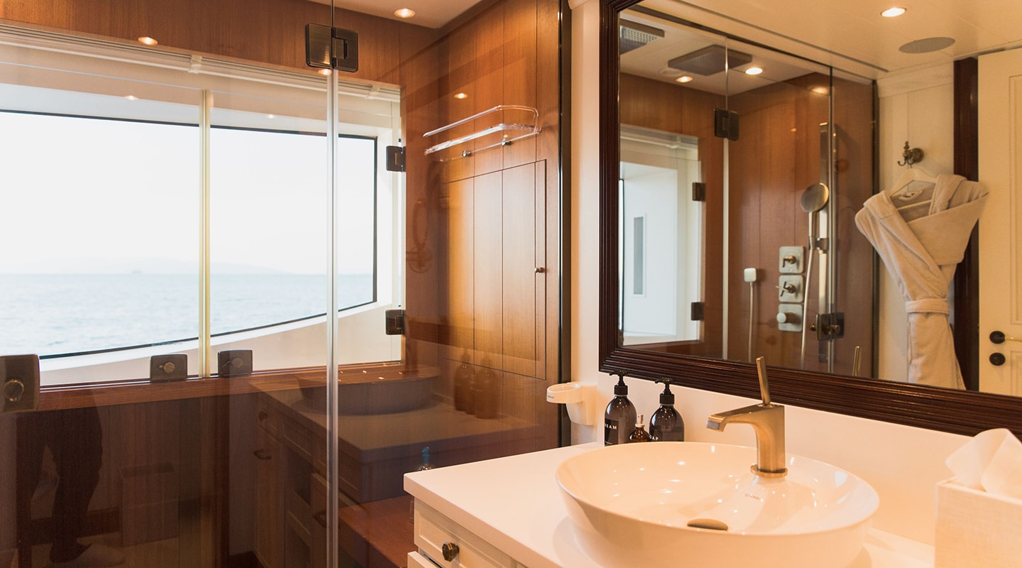 LADY TRUDY Master cabin bathroom