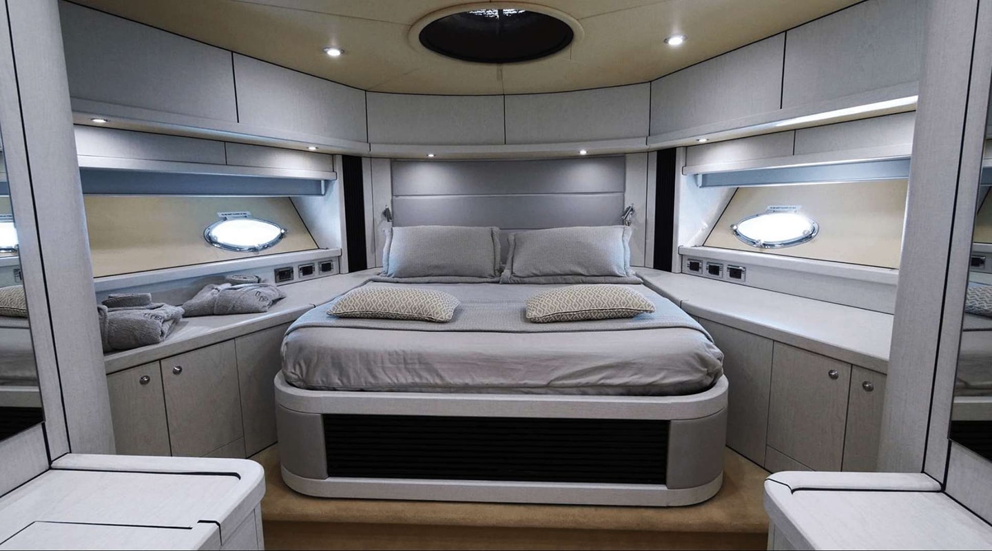 LIGHT BLUE Double cabin
