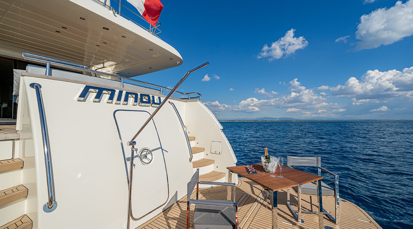 MINOU Swim platform
