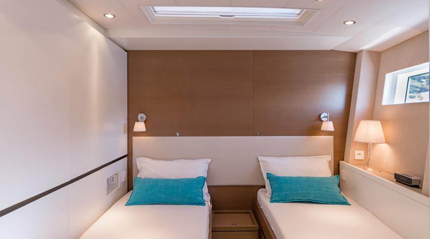 NEYINA Twin cabin