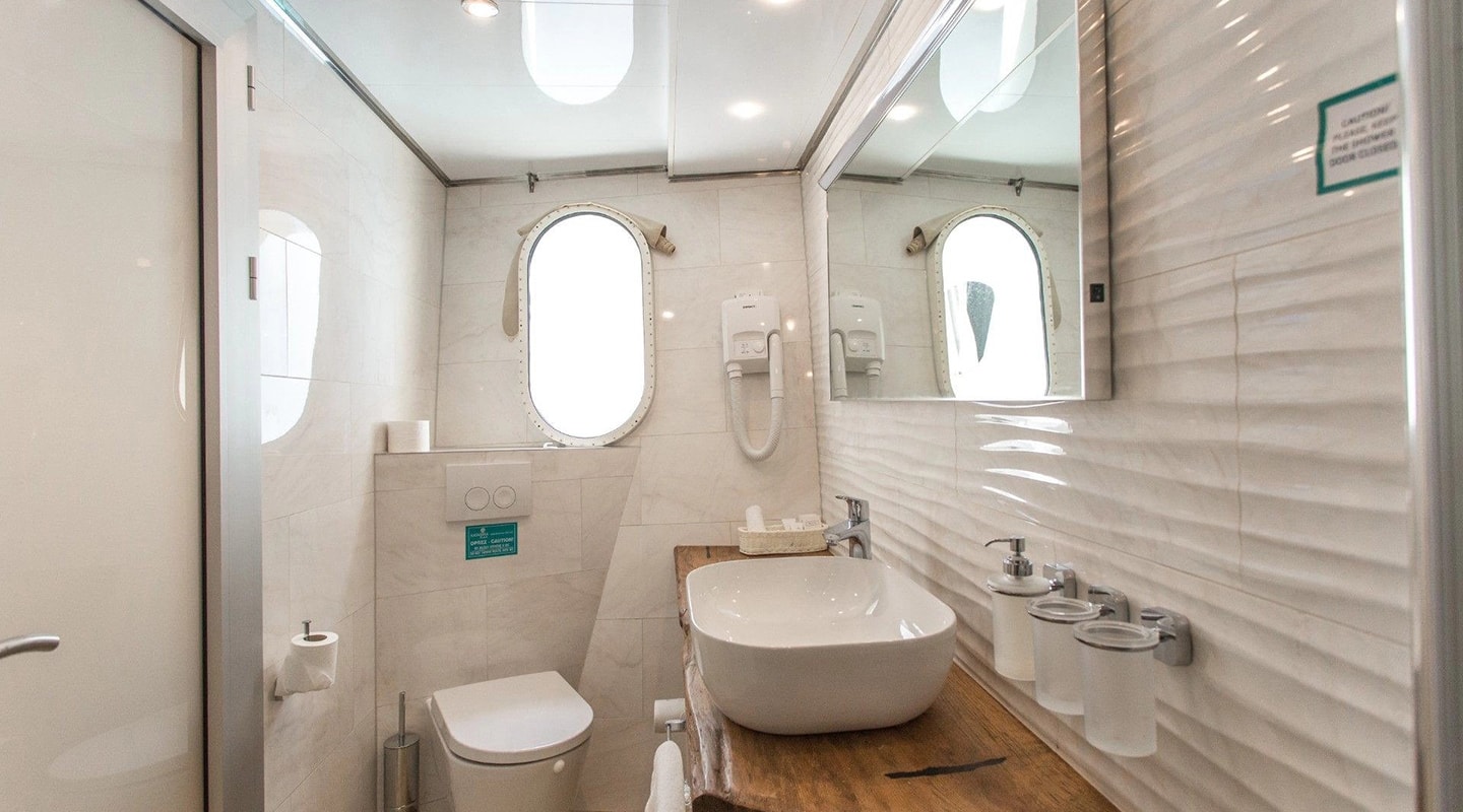 RIVA Bathroom