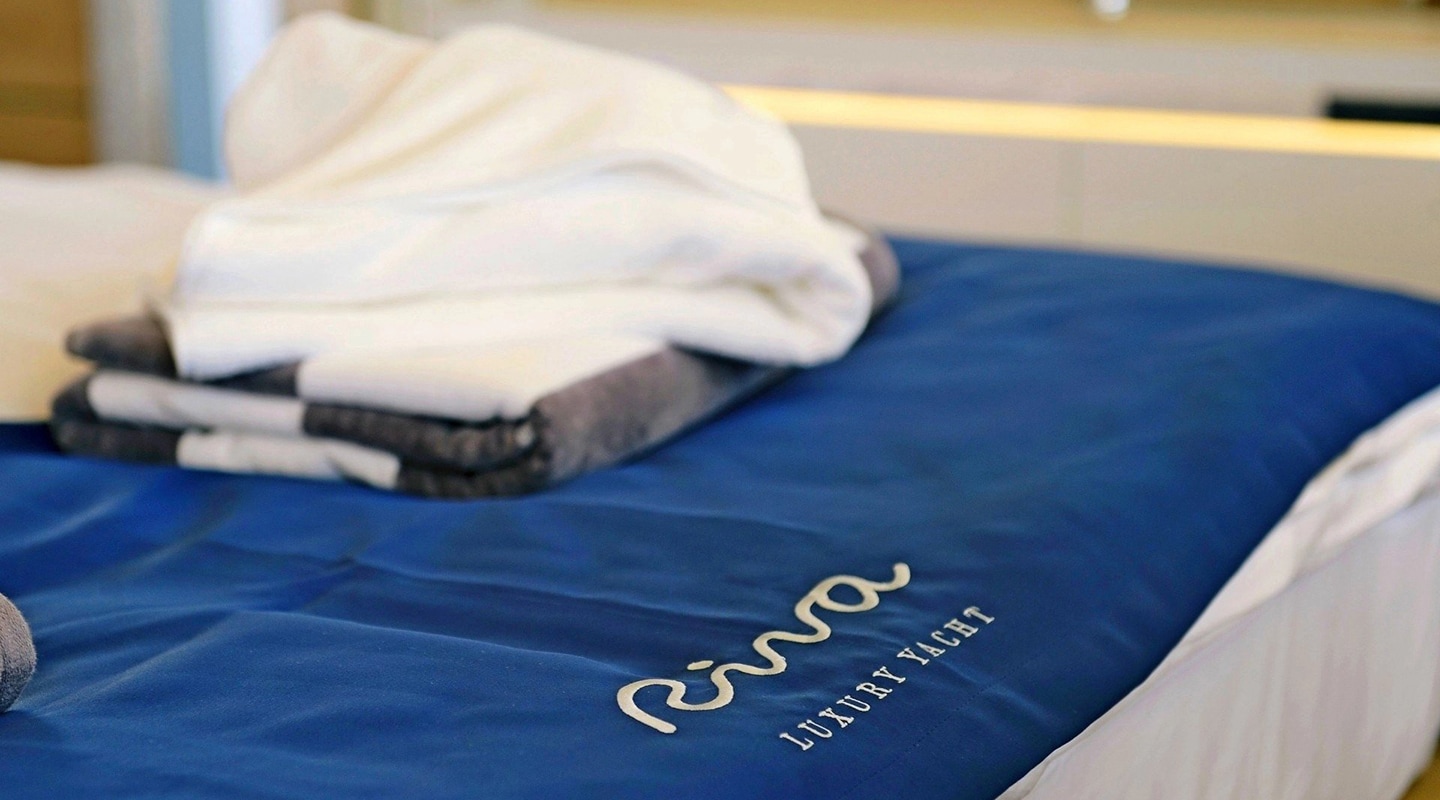 RIVA Cabin details