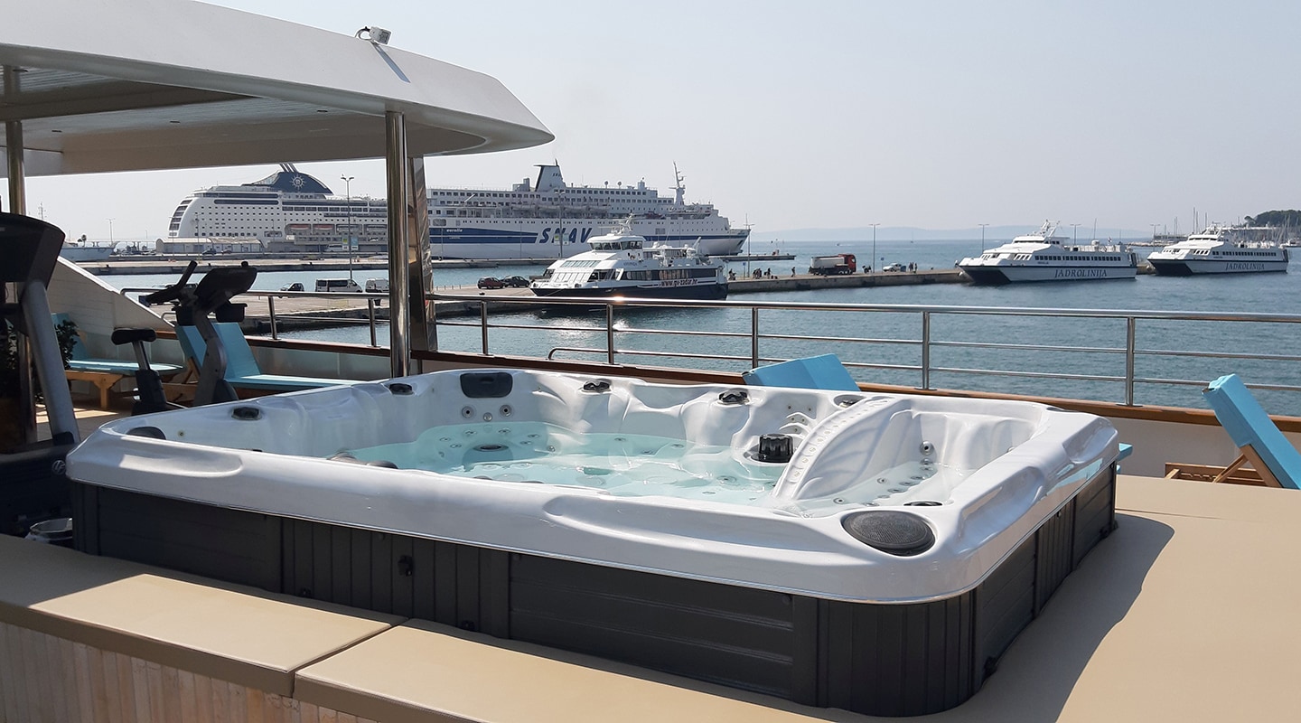RIVA Jacuzzi