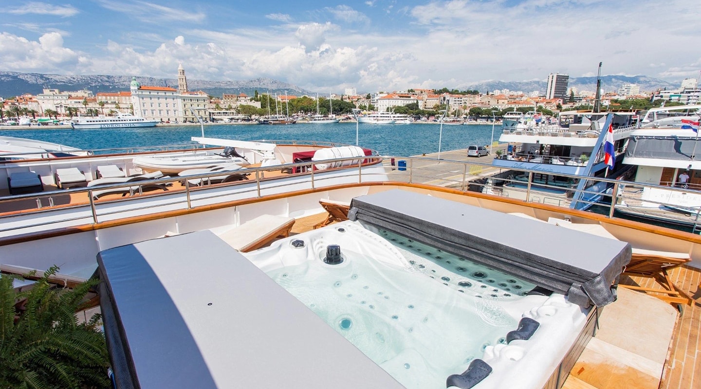 RIVA Jacuzzi