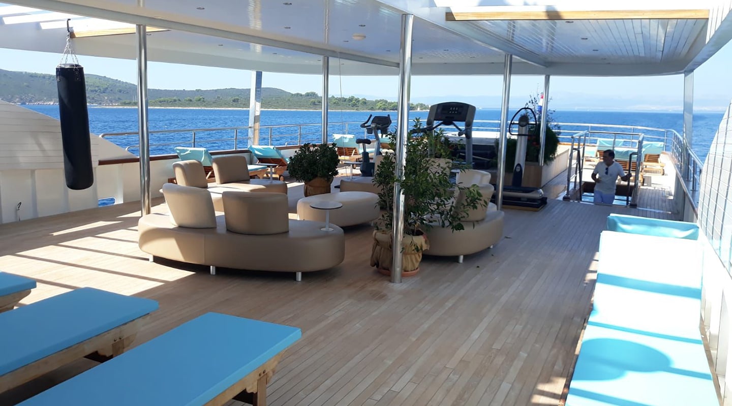 RIVA Lounge area