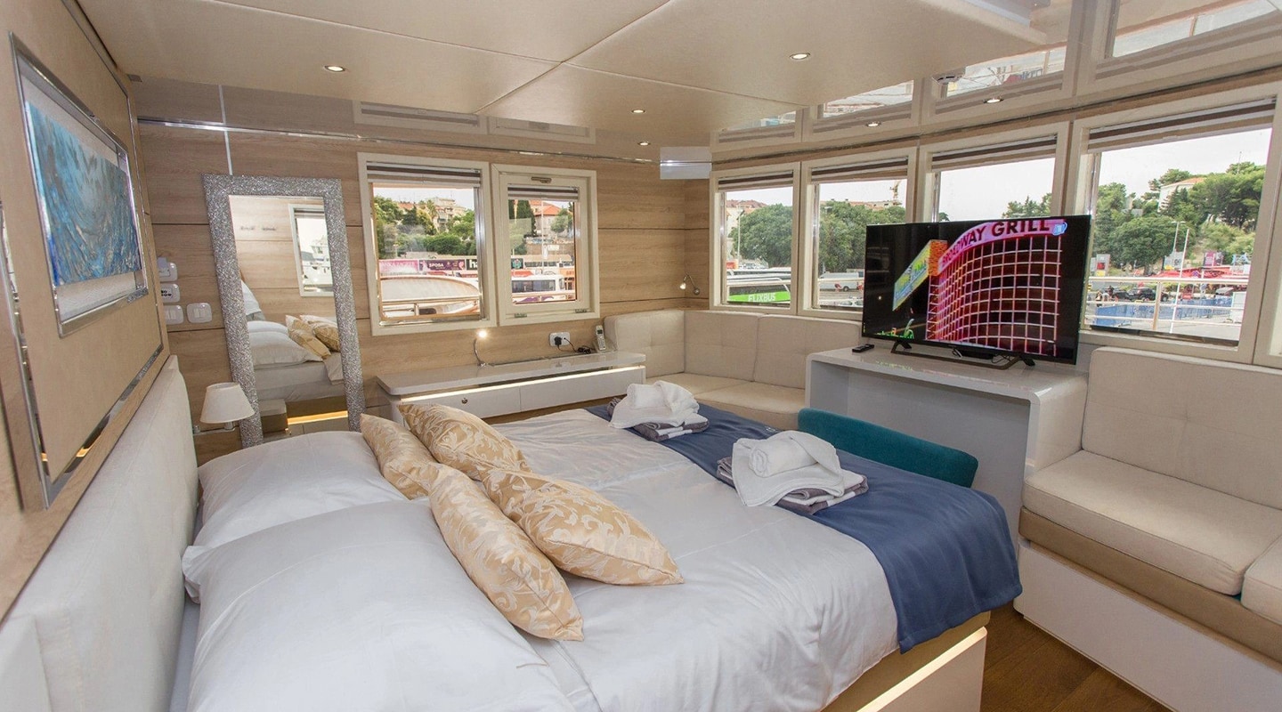 RIVA Master cabin