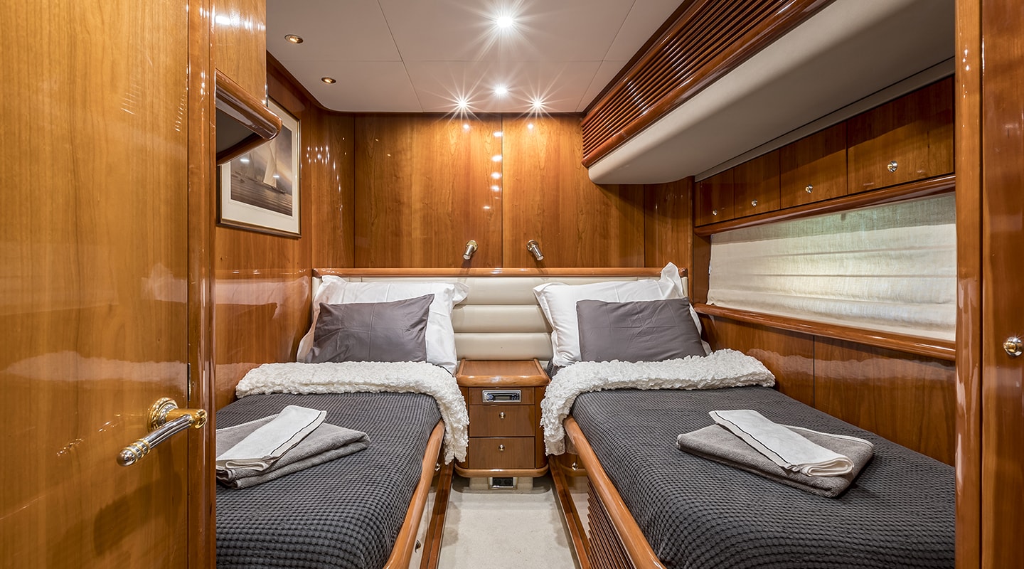 SKYWATER Twin cabin