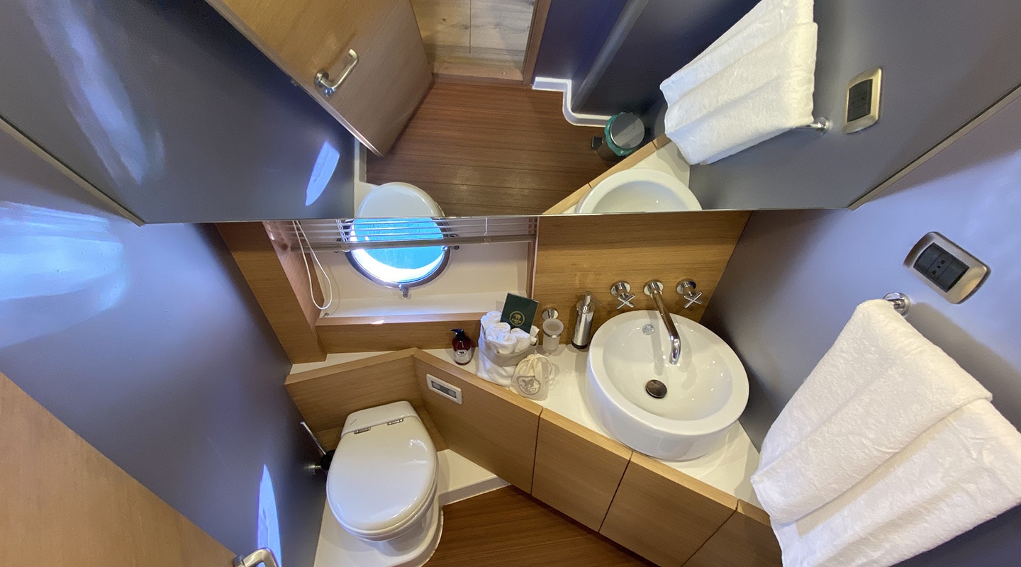 STAY MINE Bathroom