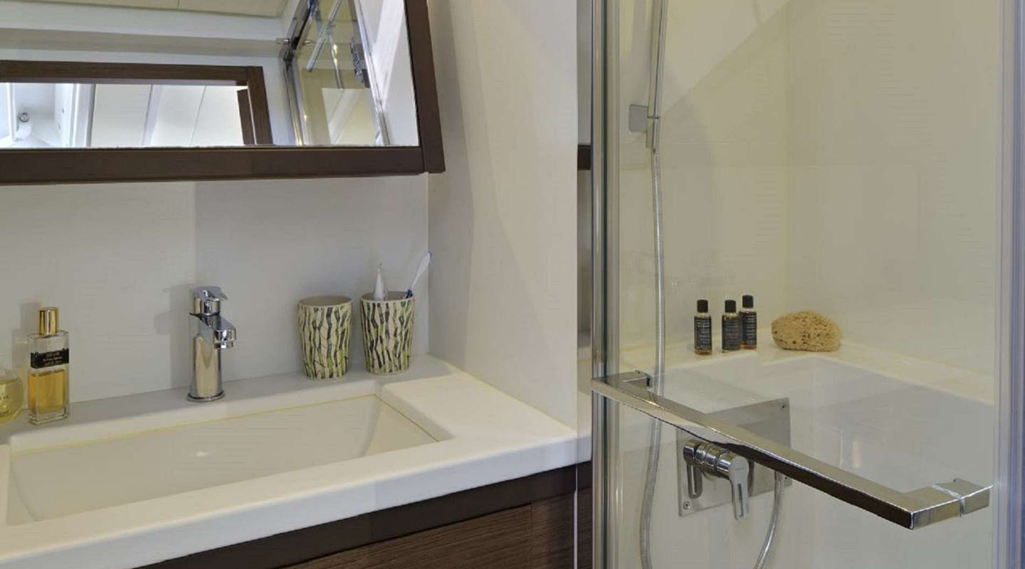 VIGILANT 2 Bathroom