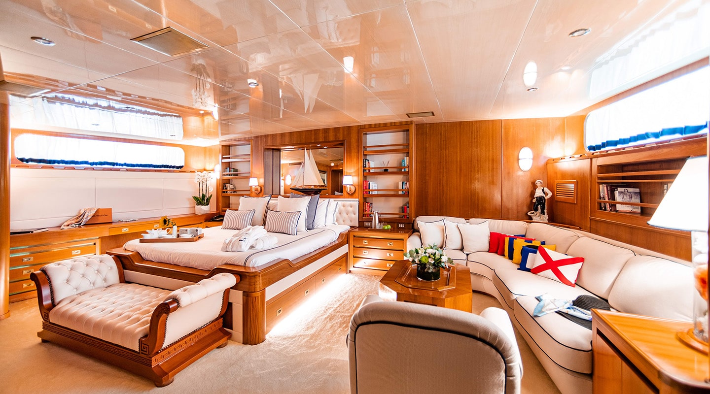 WIND OF FORTUNE Master cabin