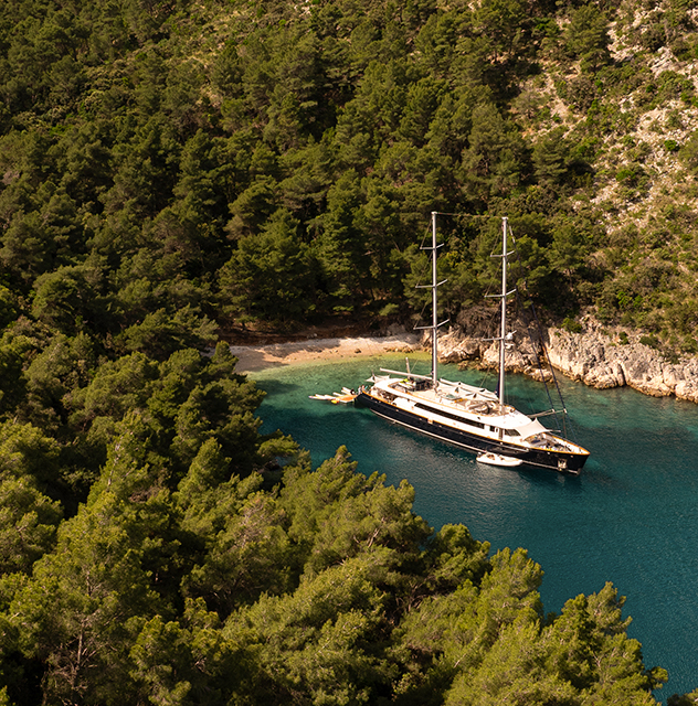 Here is our latest video of motorsailer Dalmatino