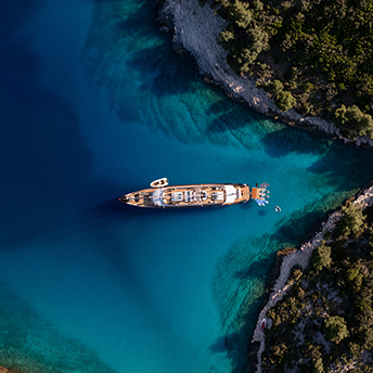 Here is our latest video of motorsailer Nocturno