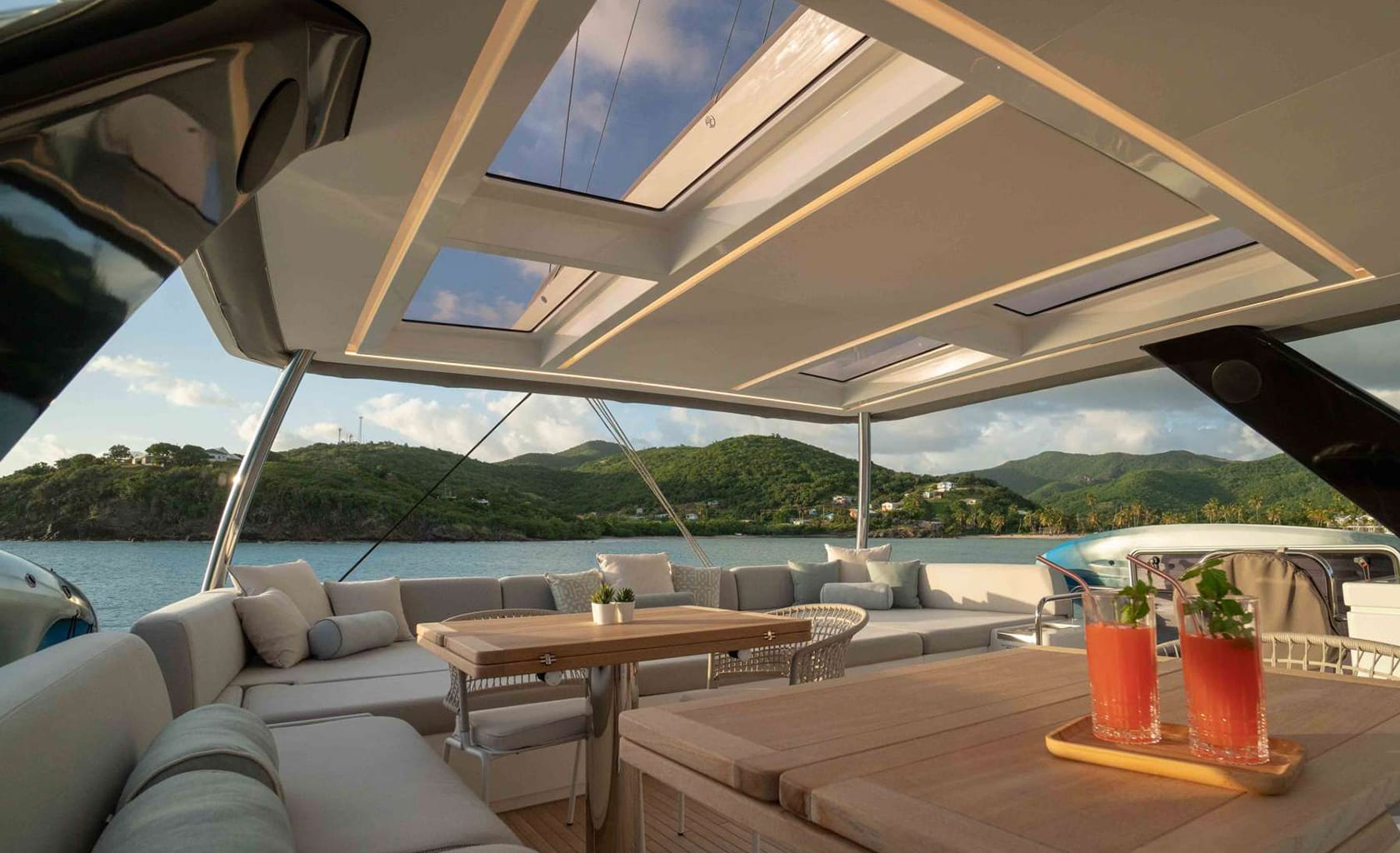 JOY Flybridge