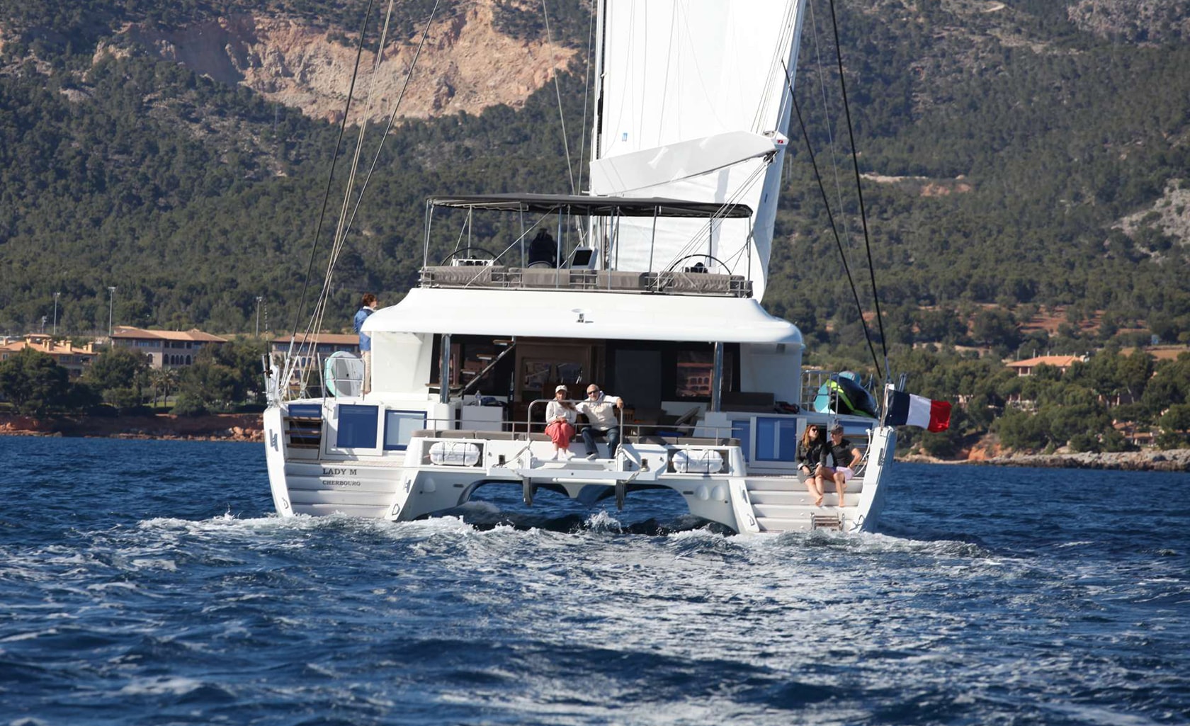 LADY M Sailing