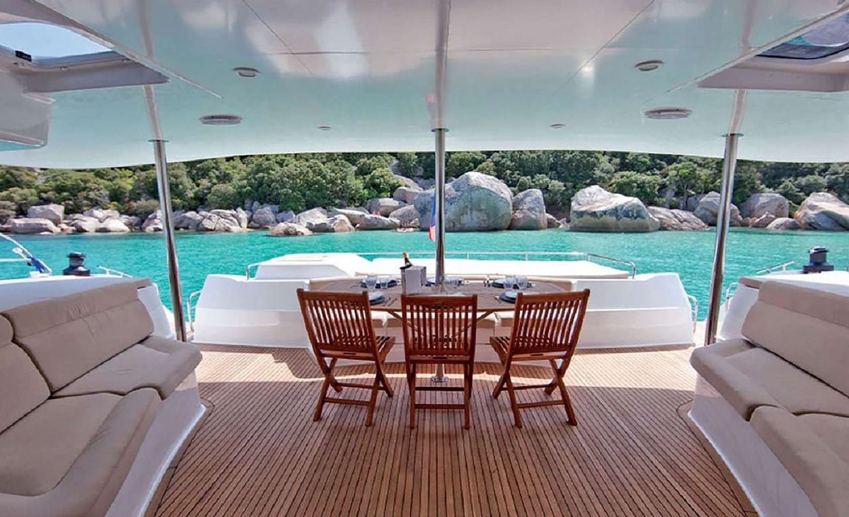 MOBY DICK Aft deck
