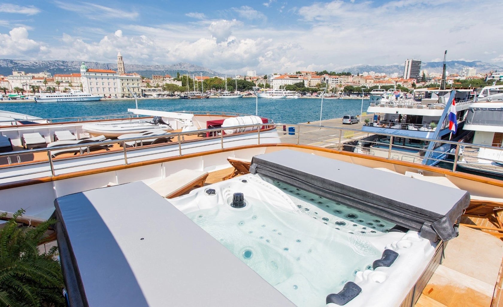 RIVA Jacuzzi