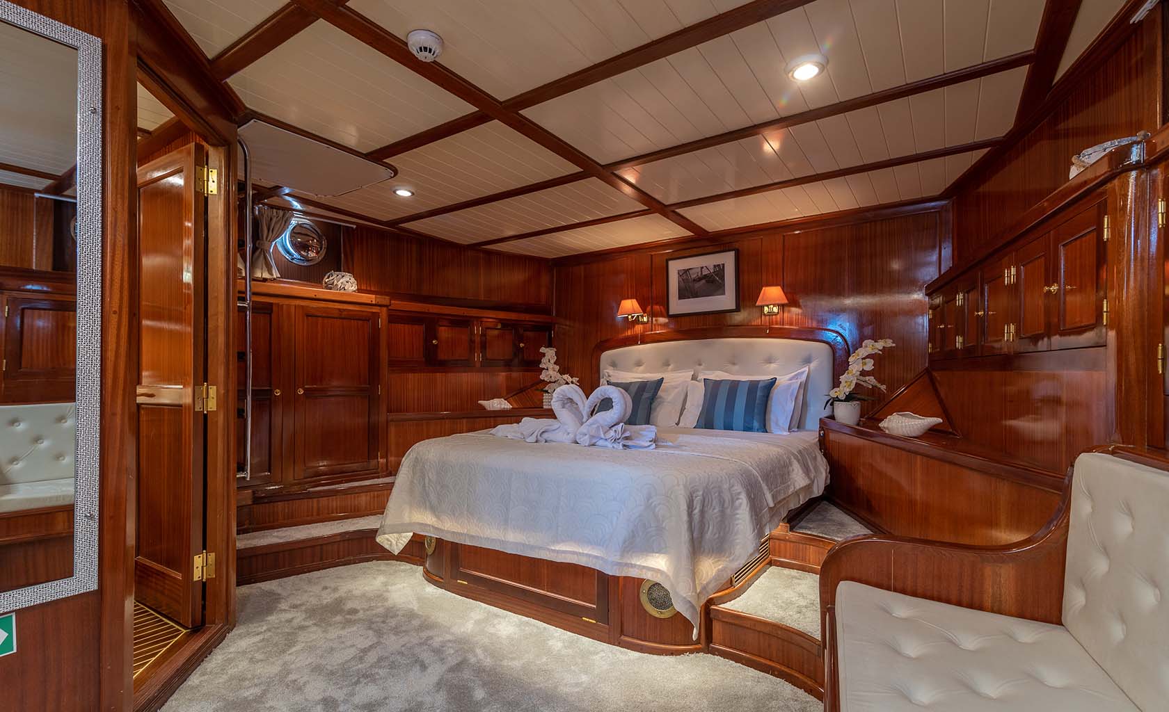 SMART SPIRIT Master cabin