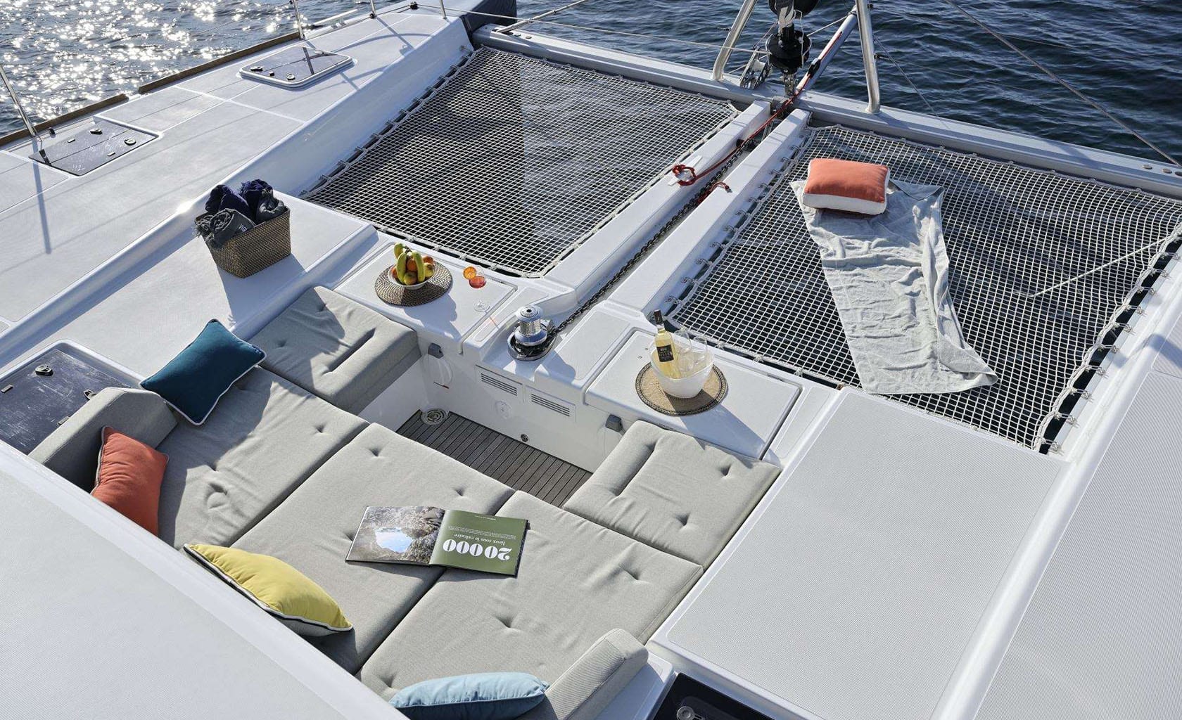 VIGILANT 2 Bow deck