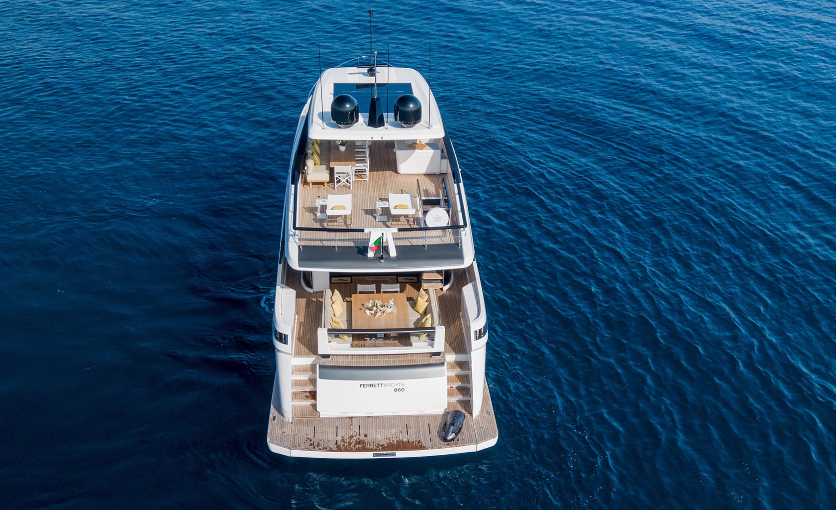 VITTORIA Anchored