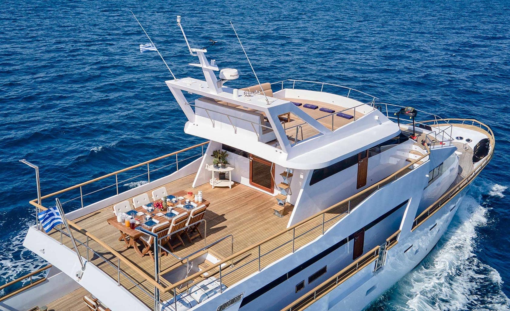 WIDE LIBERTY Flybridge