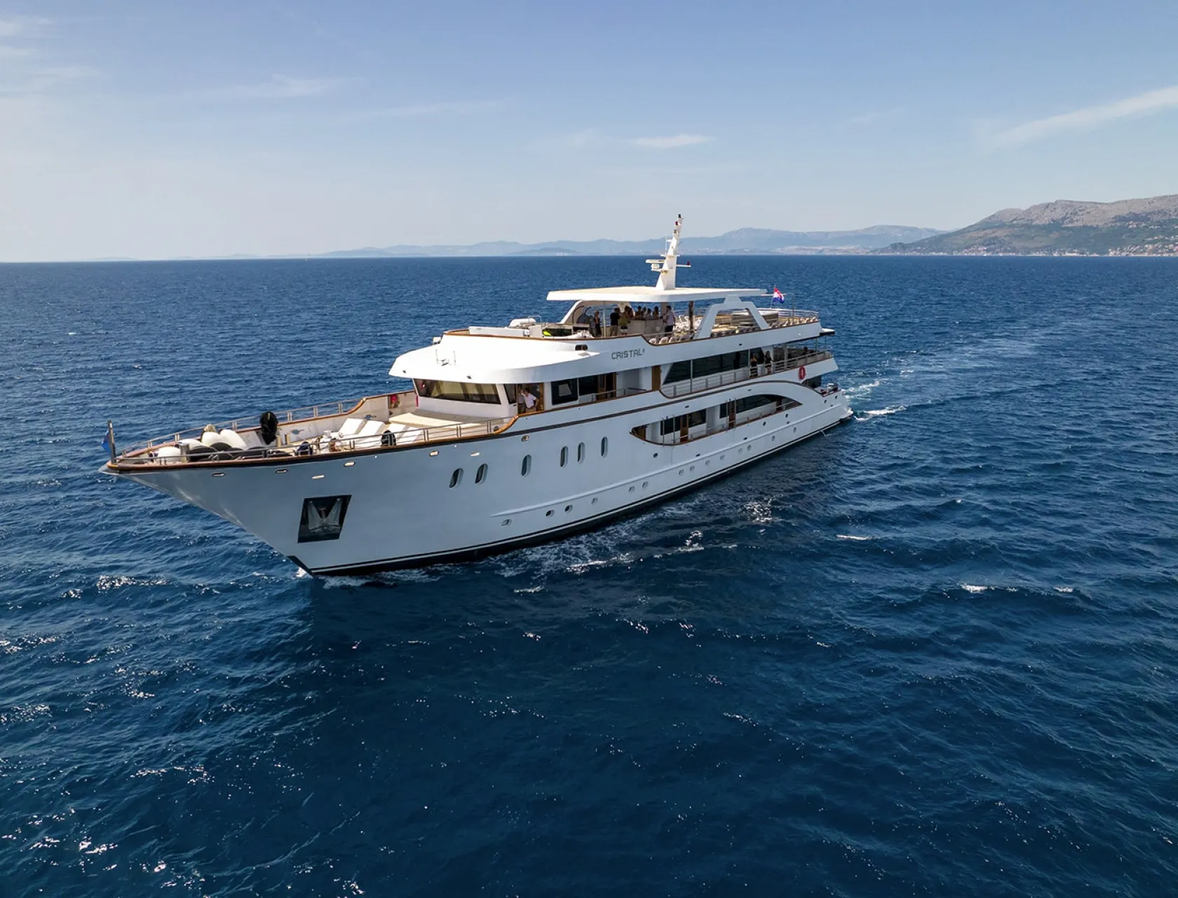 CRISTAL Cruising