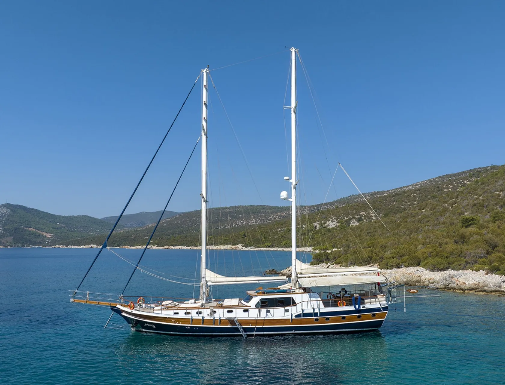 ARTEMIS Anchored