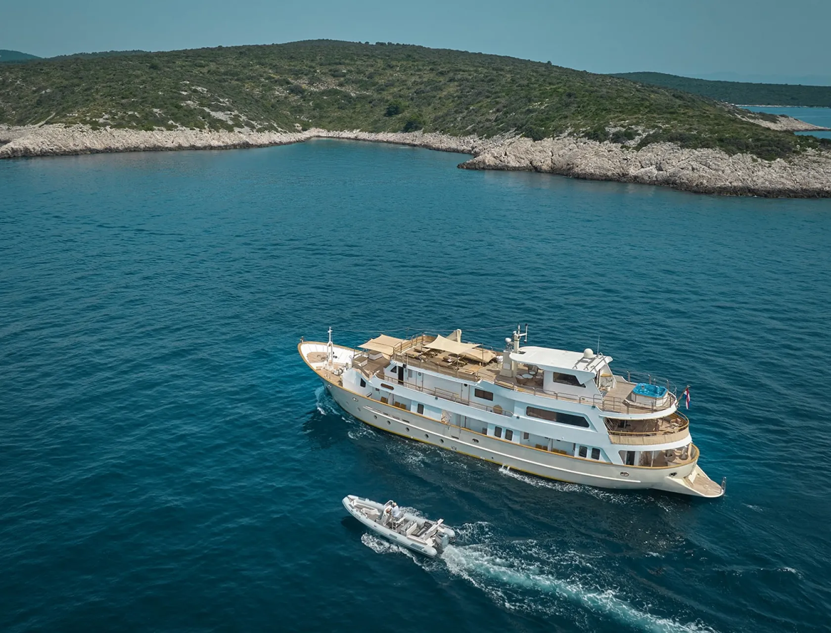 LA PERLA Cruising