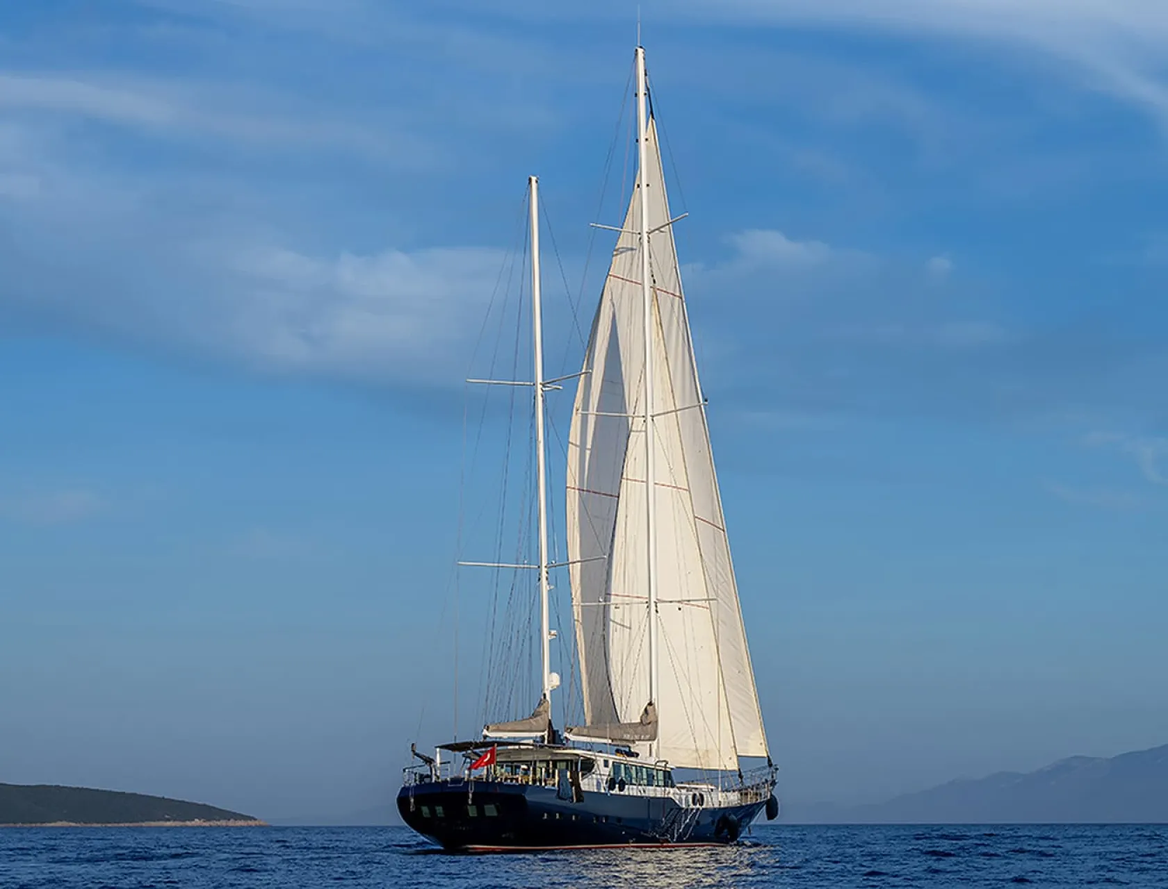PERLA DEL MARE Sailing