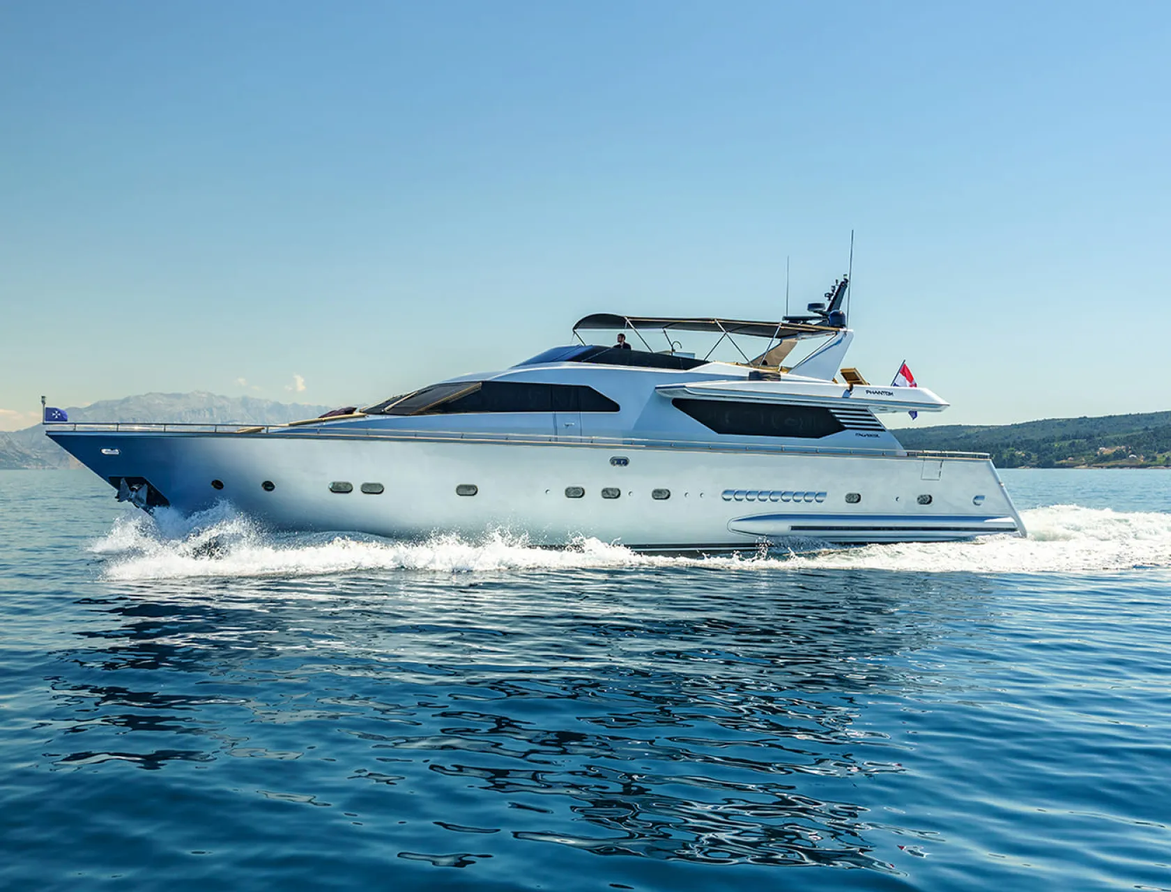 PHANTOM Cruising