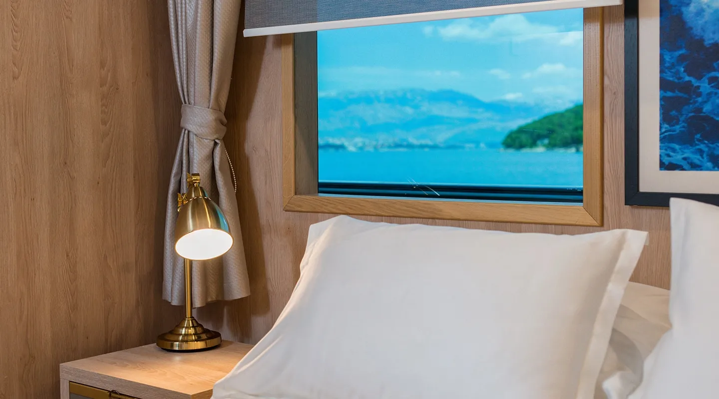 AGAPE ROSE Double cabin