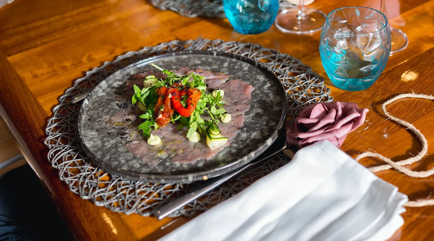 AGAPE ROSE Food service
