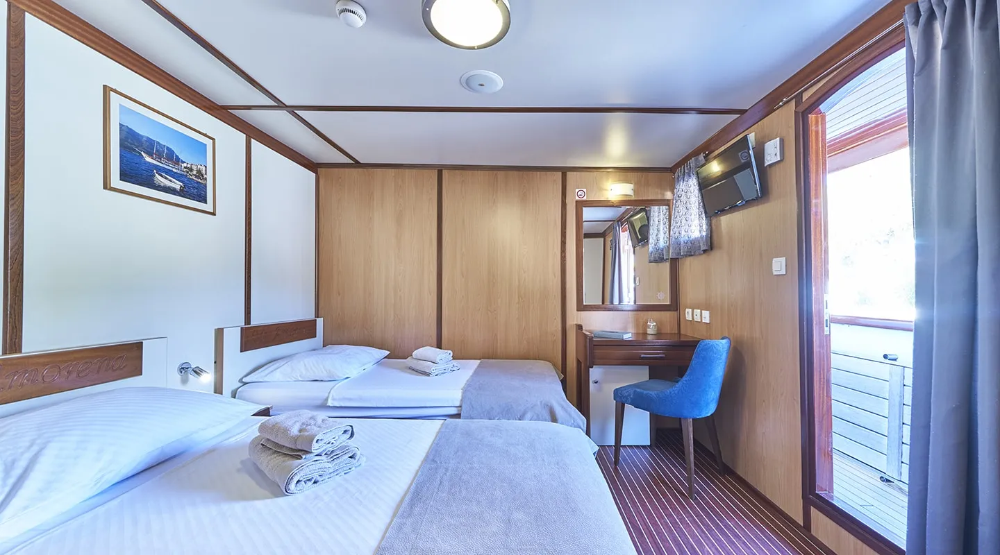 AMORENA Twin cabin