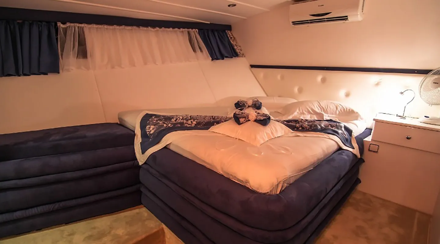 AURUM Double cabin