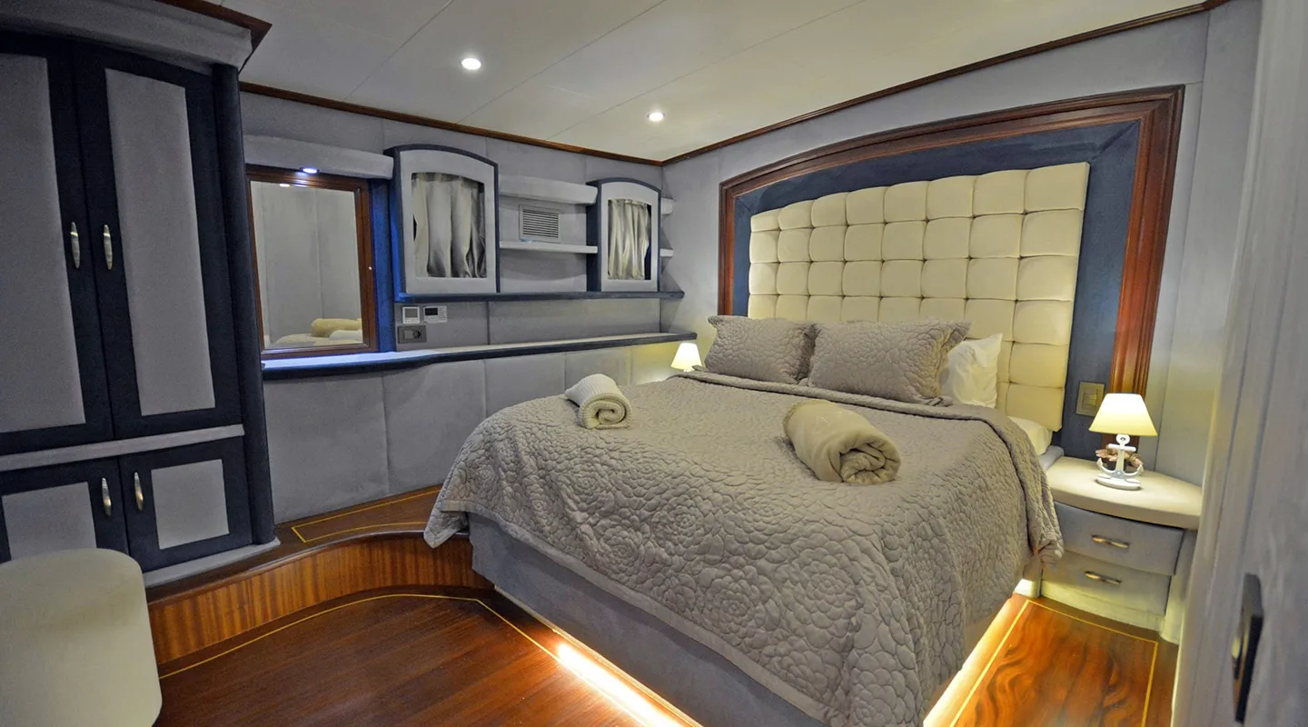 BELLA MARE Double cabin