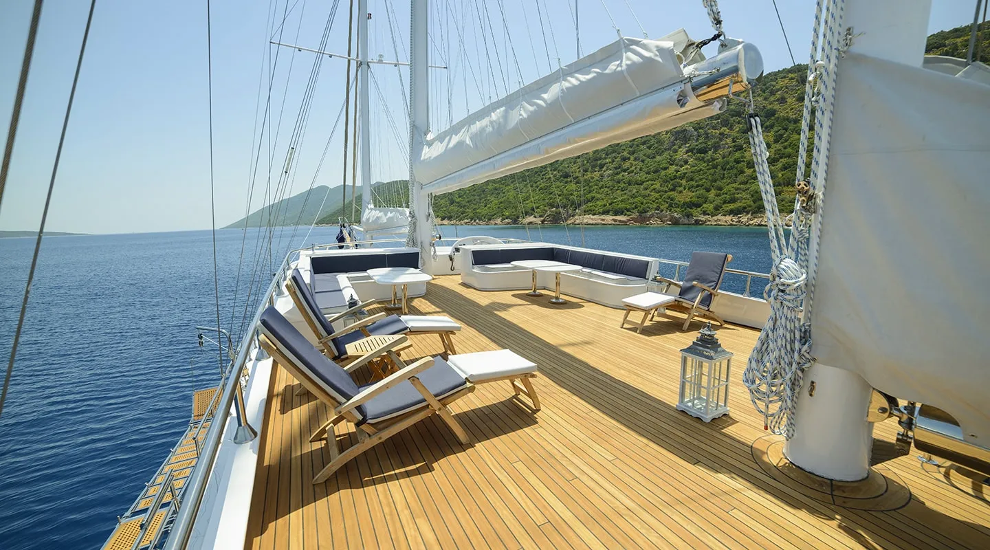 BELLA MARE Flybridge