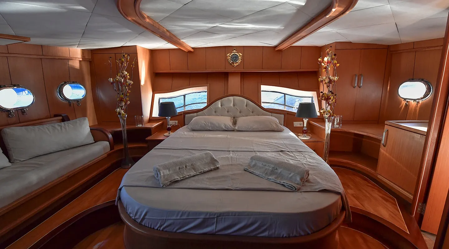 BLU DREAM Master cabin