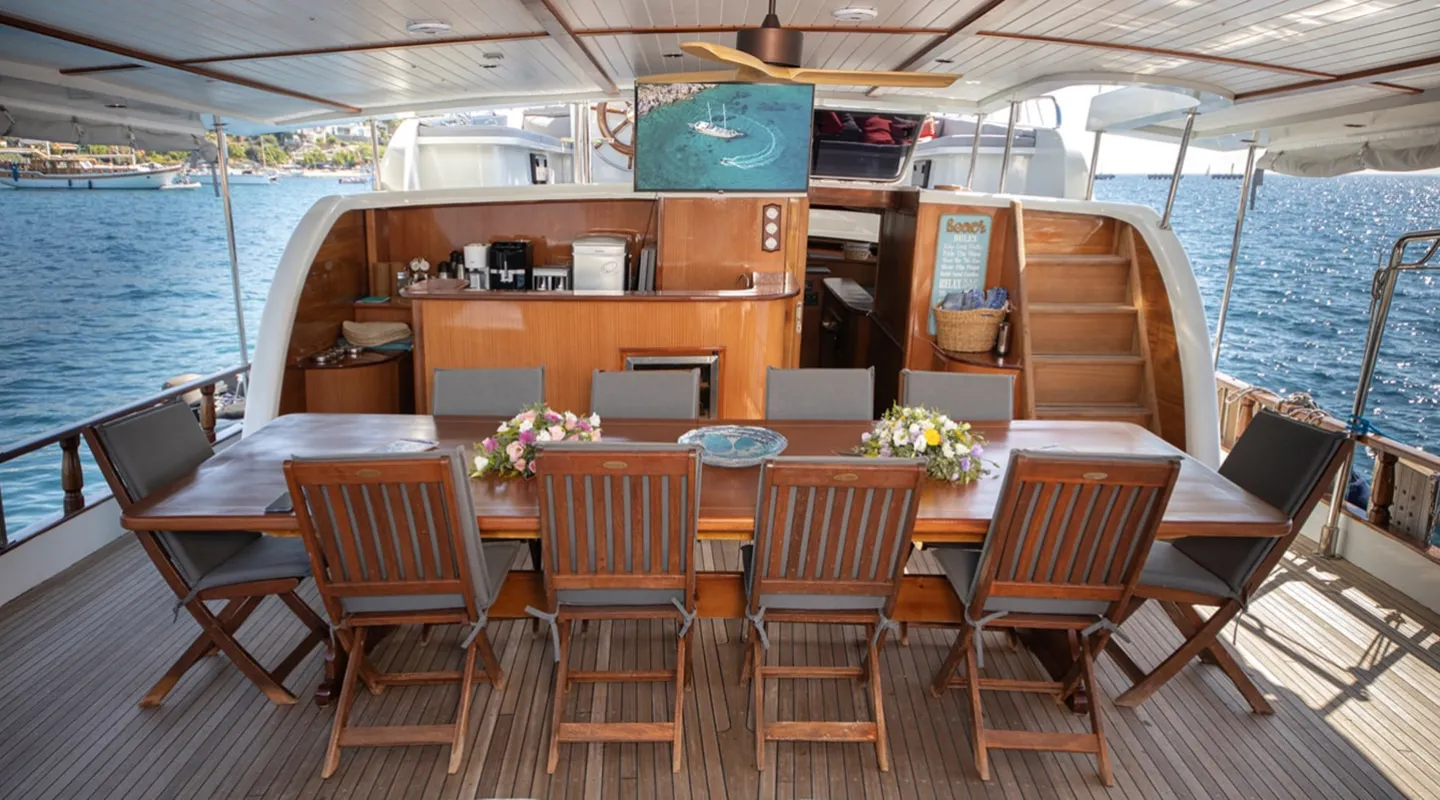 BODRUM QUEEN Aft deck