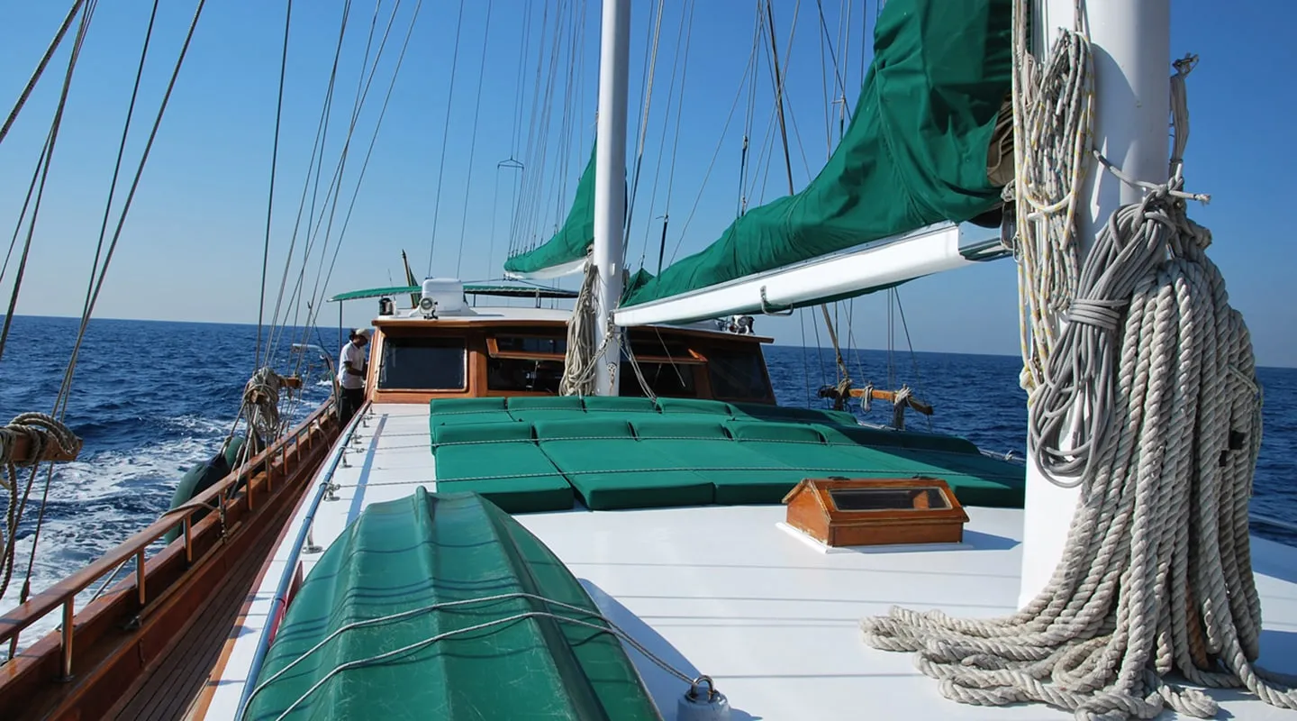 DERIYA DENIZ Sun deck