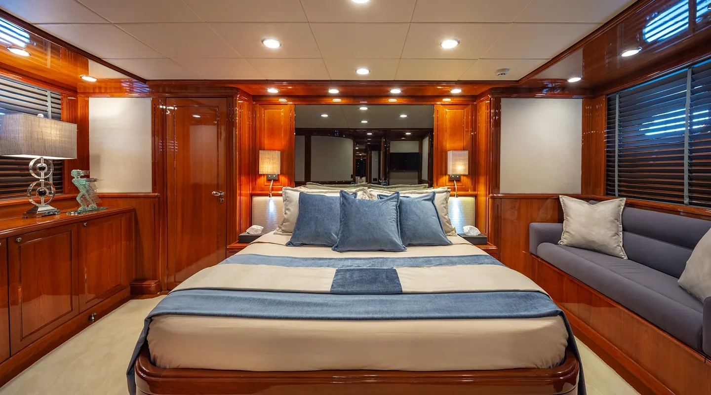 DIVINE Double cabin