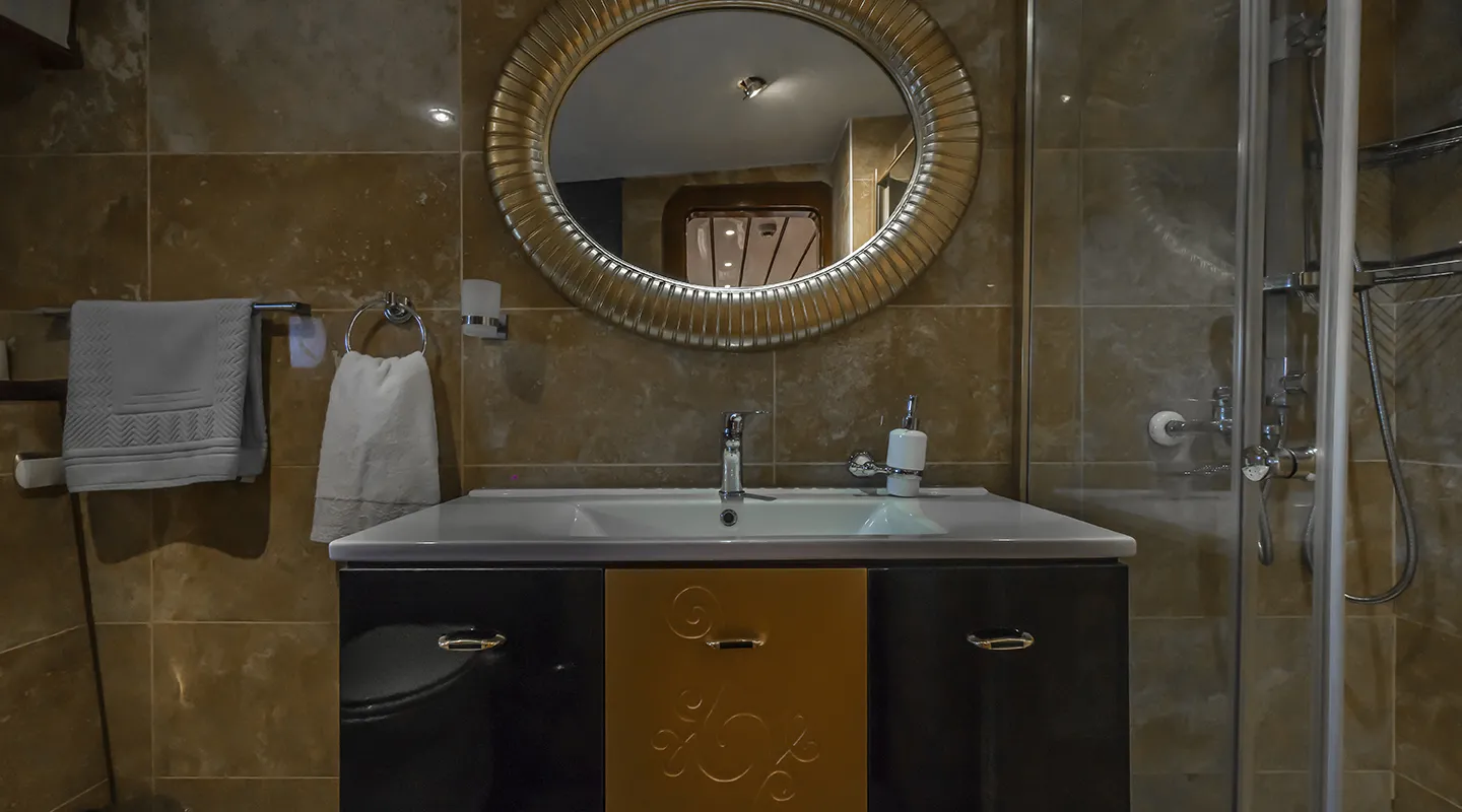 ESMA SULTAN Bathroom