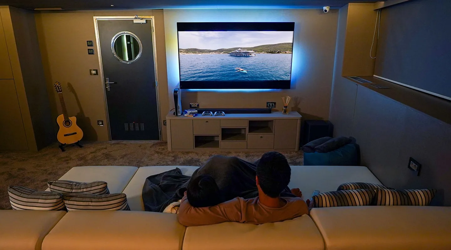 FREEDOM Cinema room