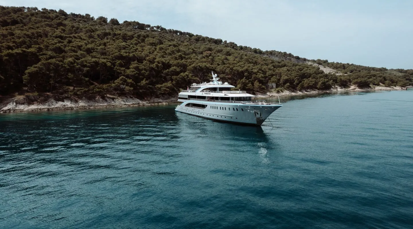 Freedom yacht