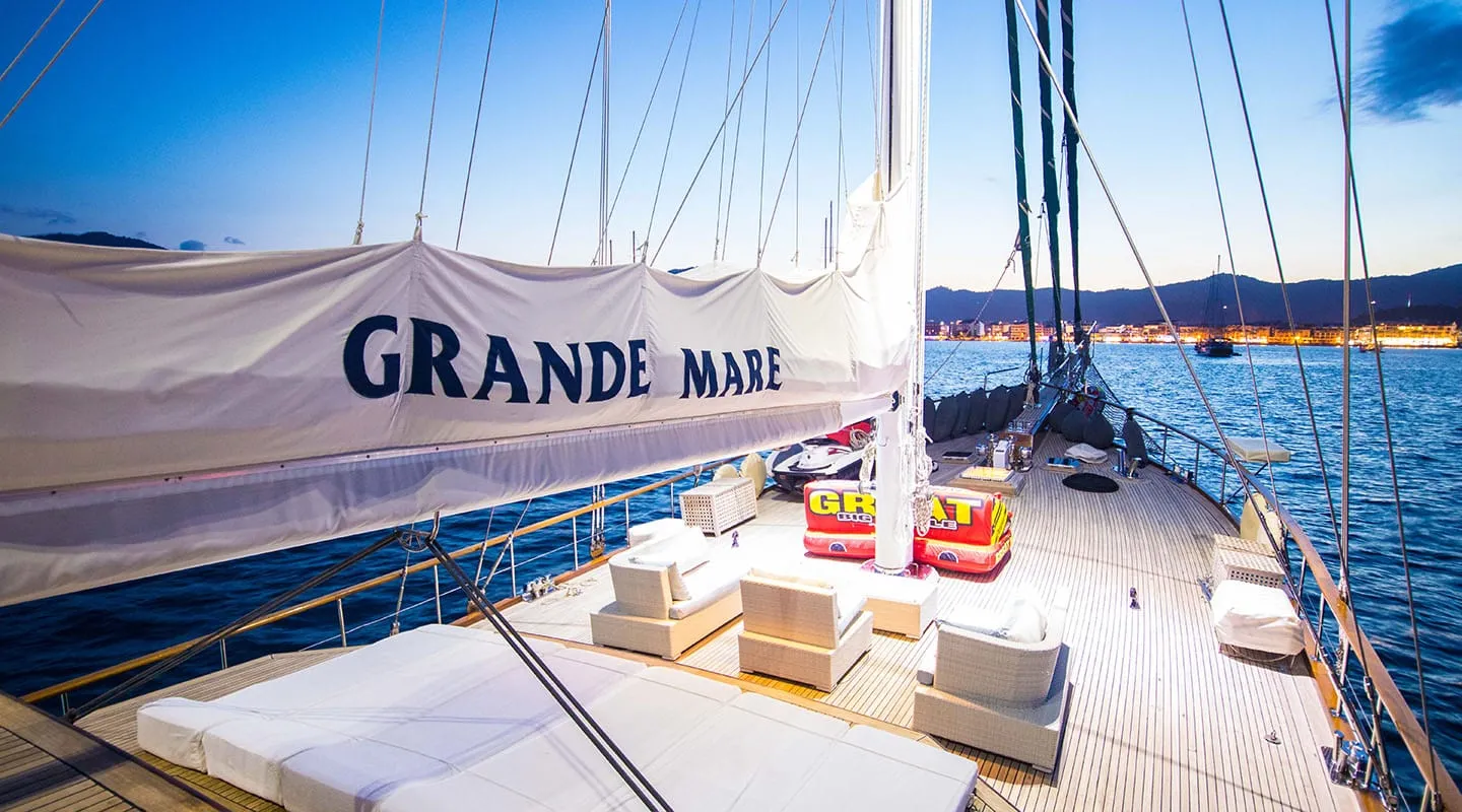 GRANDE MARE Sun deck