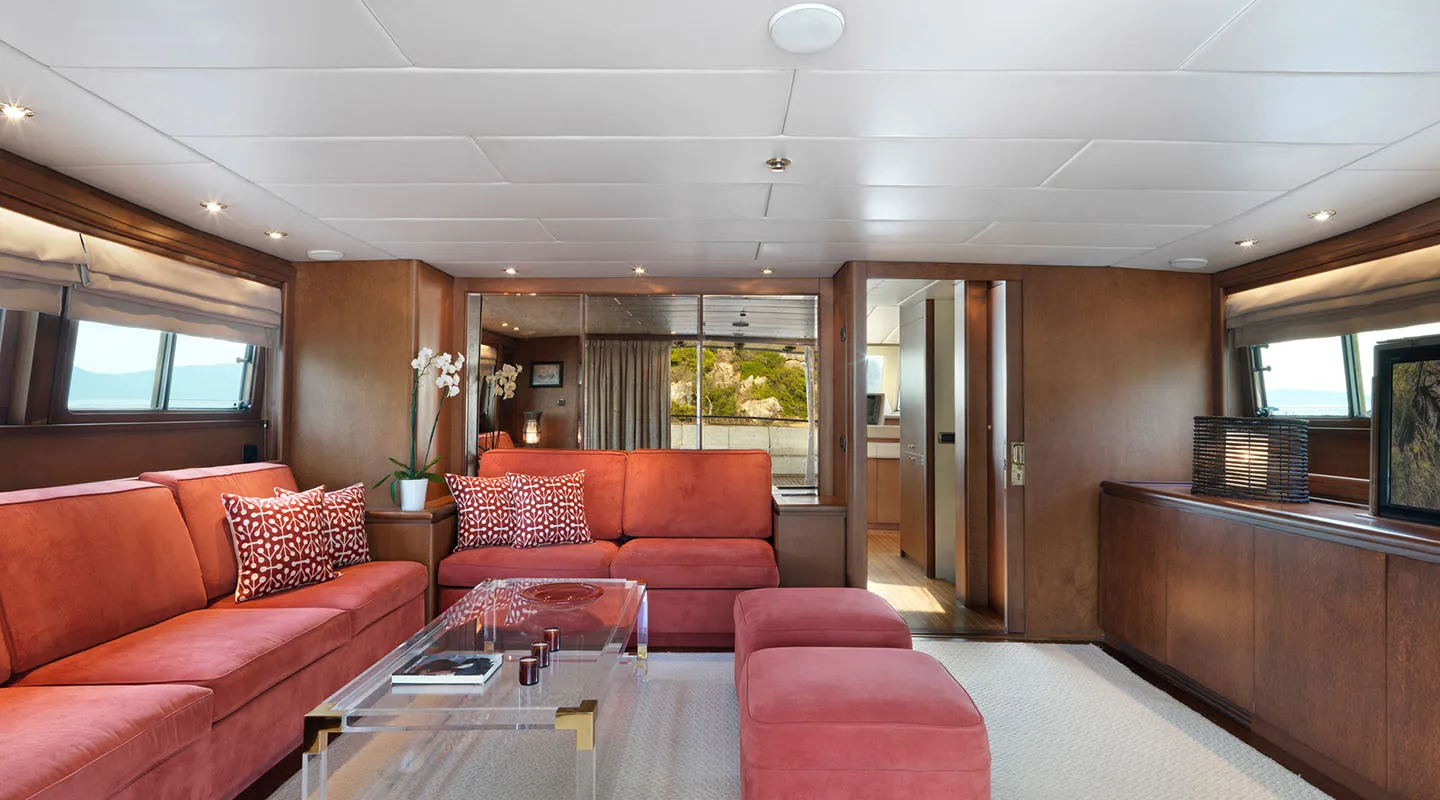 IDYLLE Upper deck saloon